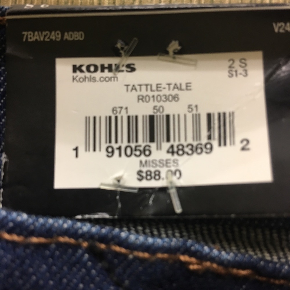 Rock & Republic Jeans - Picture 8 of 8